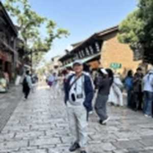 Đinh ngoc Quân