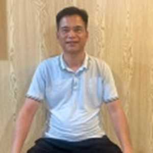 Khúc Kim Hùng