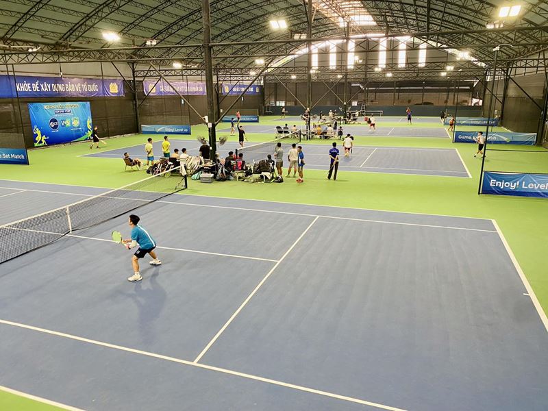 Sân Tennis Mái Che TTTT BCA