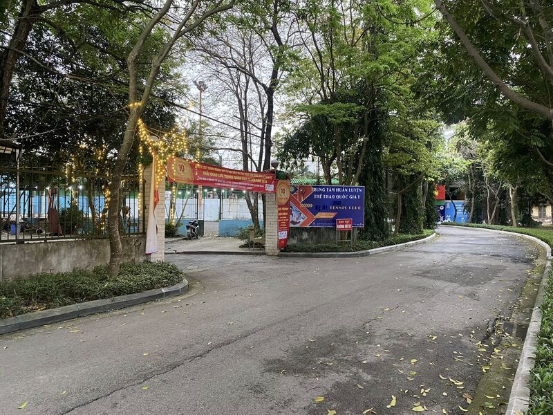 Sân Tennis TT HLTTQG Nhổn