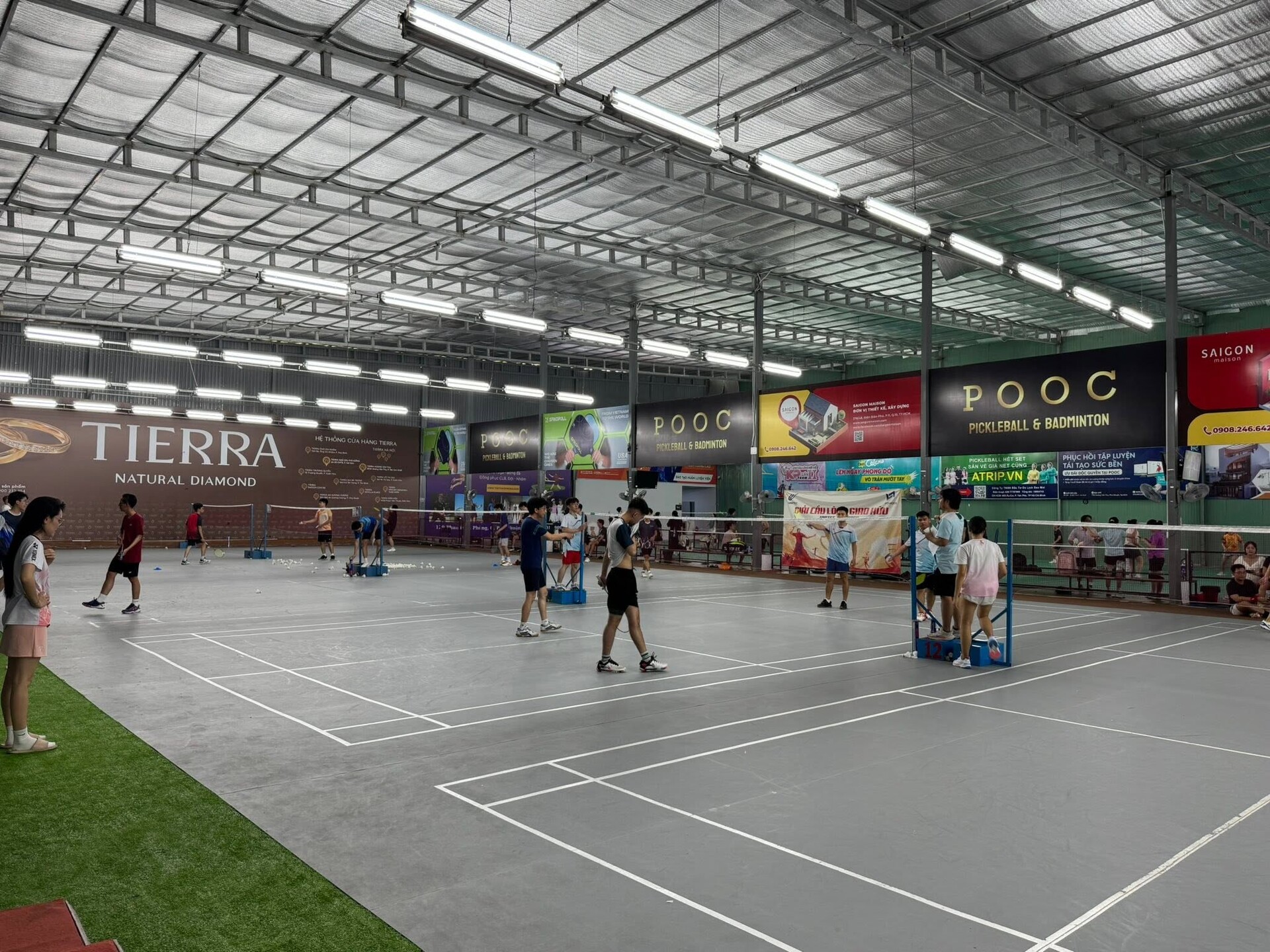 PooC Pickleball & Badminton Cầu Lông