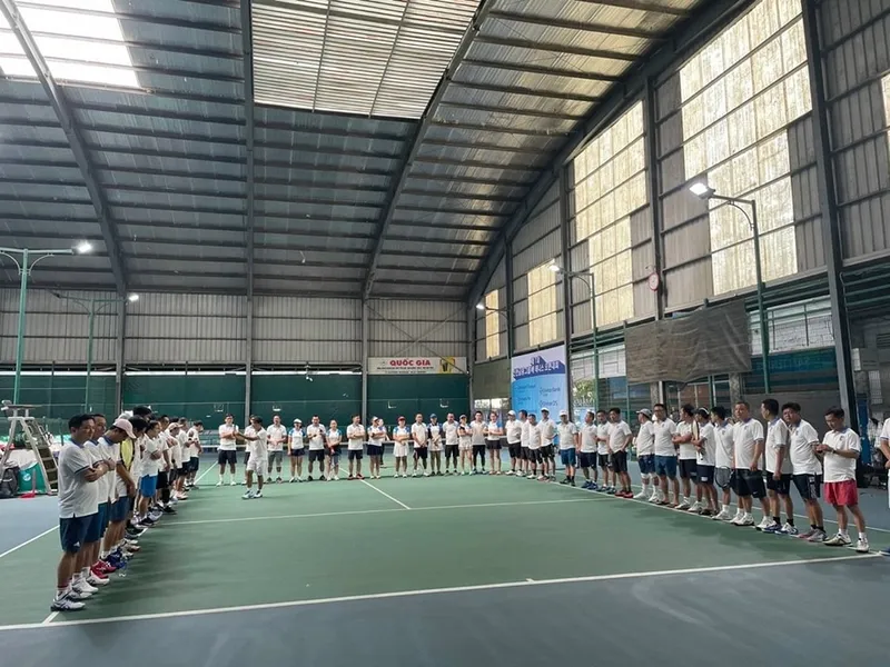 Sân tennis Hoàng Thiên